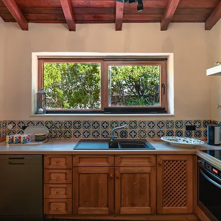 別荘 Seaside Family Friendly House With A Swimming Pool Jelsa, Hvar - 23760 イェルサ