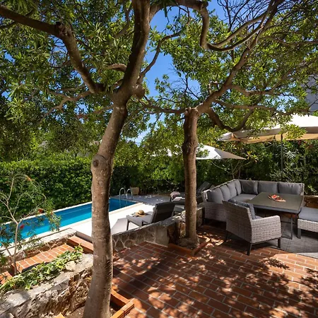 Seaside Family Friendly House With A Swimming Pool Jelsa, Hvar - 23760 別荘